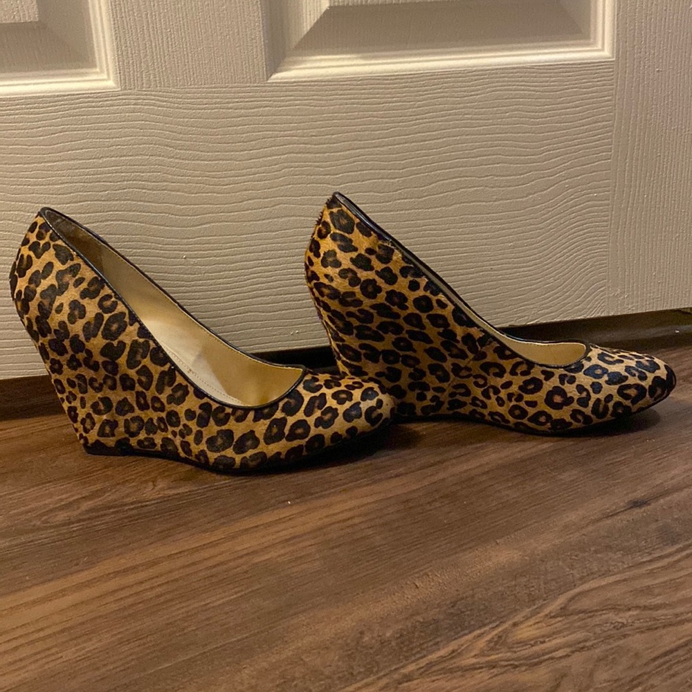Leopard, faux fur, round toe wedges